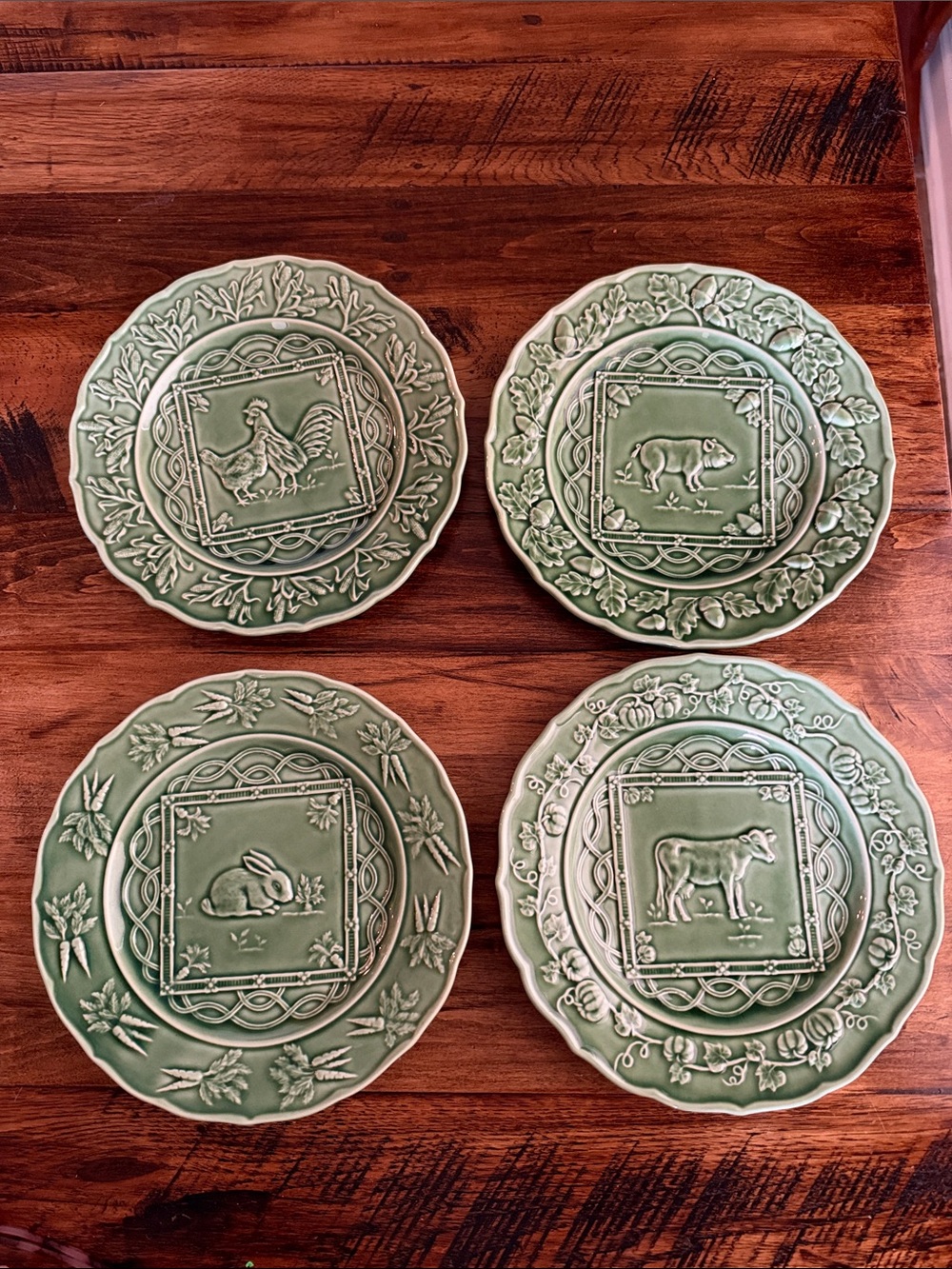 Bordallo Pinheiro Set of 4 Green Majolica Earthware Farm Animals Luncheon Plates